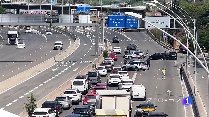 L'Informatiu - El Ministeri de l'Interior fa responsables als Mossos de la fugida de Puigdemont