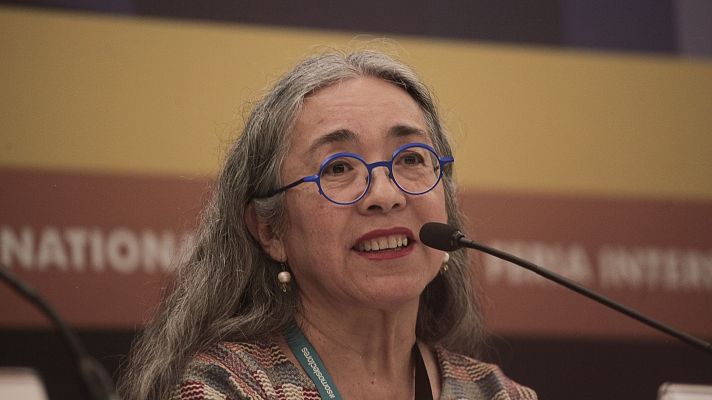 Telediario 2 - Cristina Rivera pone palabras al duelo en su novela 'El invencible verano de Liliana'