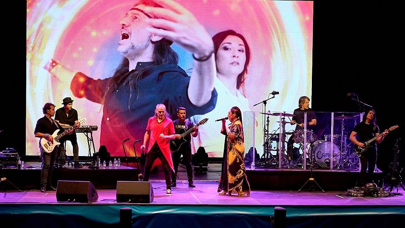 Camela celebra sus 30 años sobre los escenarios | Ver