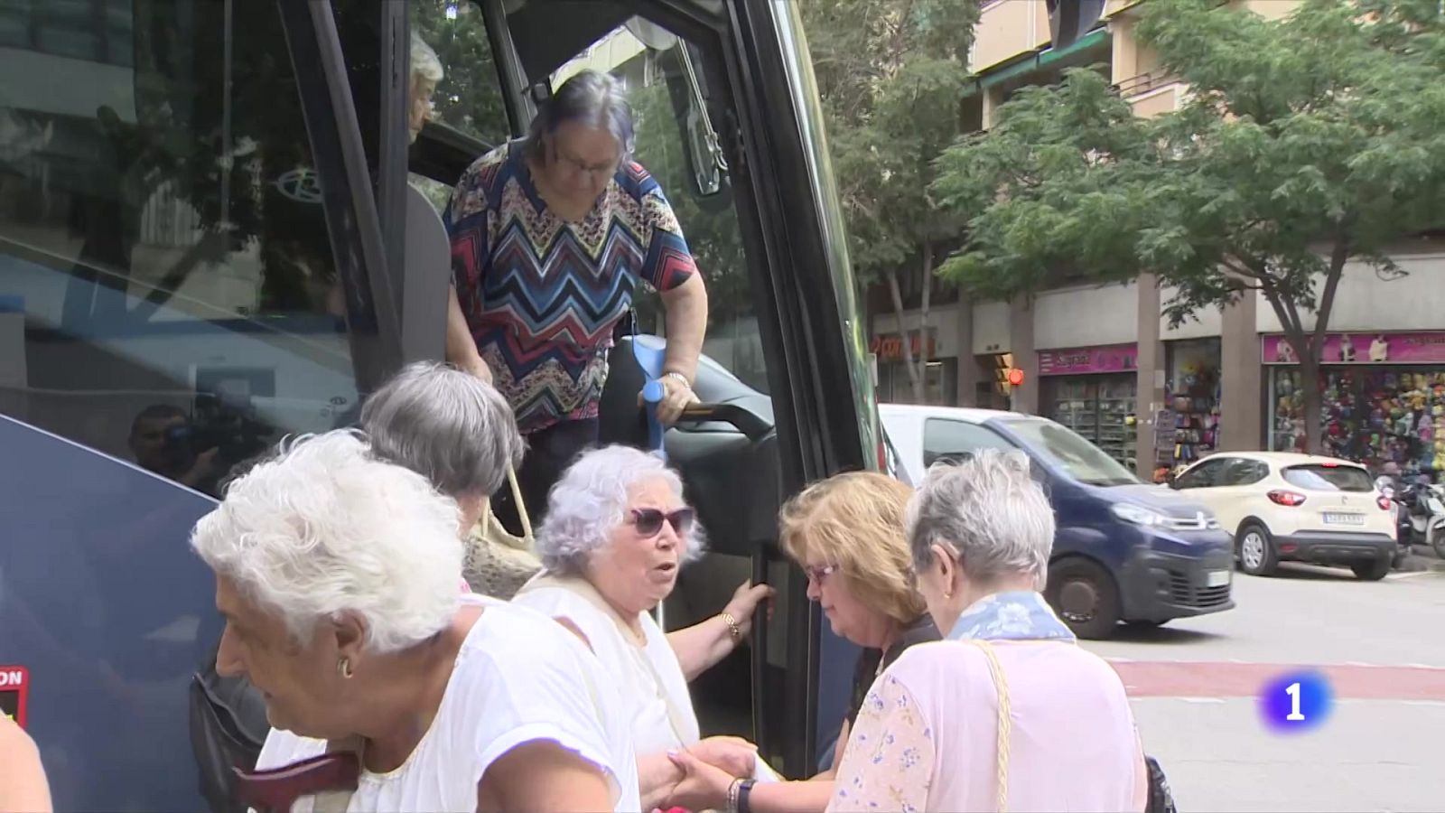 Colònies per a gent gran - L'Informatiu | Veure