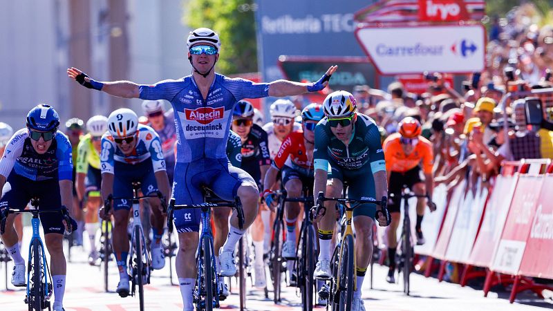 Groves logra la segunda etapa de la Vuelta y Van Aert, maillot rojo | Ver