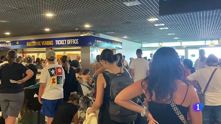 L'Informatiu - Tornen a casa els 54 catalans atrapats a Madeira