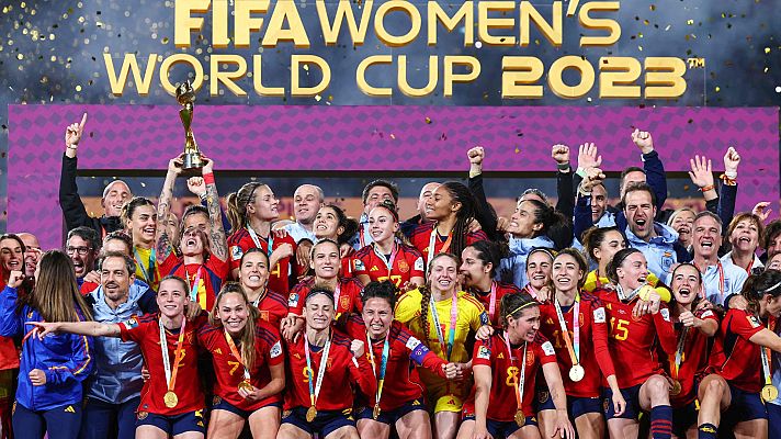 Telediario 2 - Un año desde que España volvió a ser campeona del mundo de fútbol