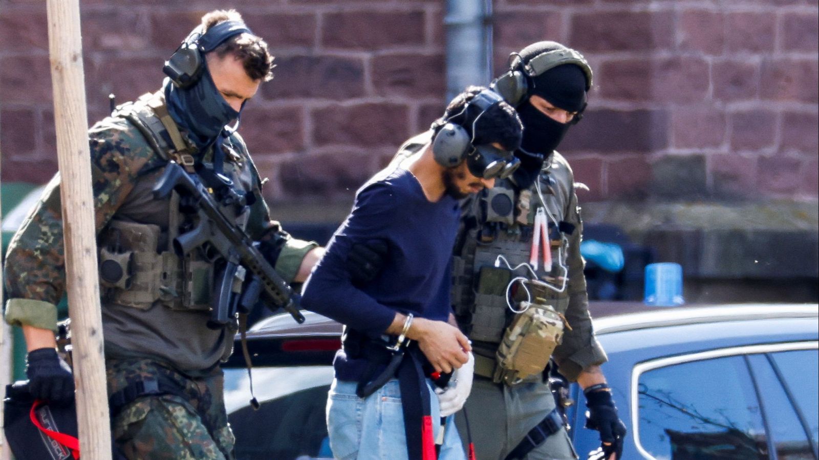 El detenido por el ataque en Solingen: un sirio de 26 años con posibles vínculos yihadistas | Ver