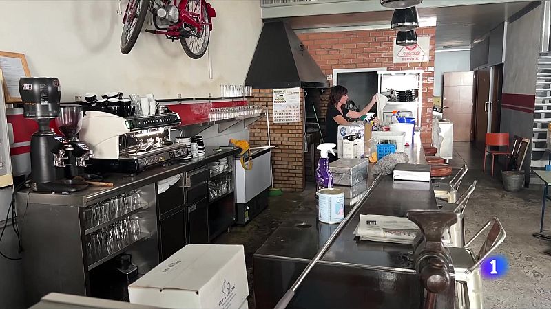 Les condicions laborals del sector turístic frenen la contractació - L'Informatiu | Veure