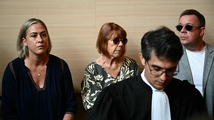 Telediario 2 - Macrojuicio en Francia: el marido de la víctima la drogó para que la violaran 72 hombres