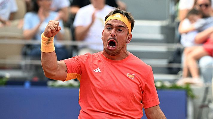 Tenis en silla de ruedas Paralímpicos Paris 2024 - Pista Philippe-Chatrier. Cuartos de final. Individual (M). M. de la Puente (ESP) vs. S. Houdet (FRA)