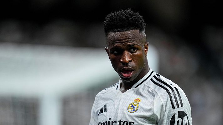 Telediario 1 - Vinicius sobre el Mundial 2030: "Si España no evoluciona, se debería cambiar de sede"