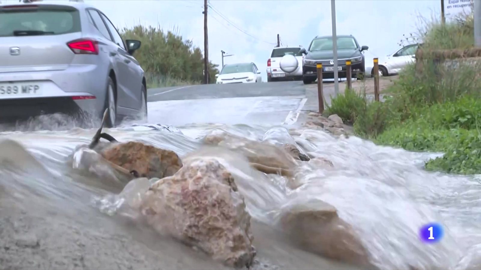 Pluges arreu de Catalunya, que acumulen entre 30 i 70 litres a Ponent i al sud - L'Informatiu | Veure