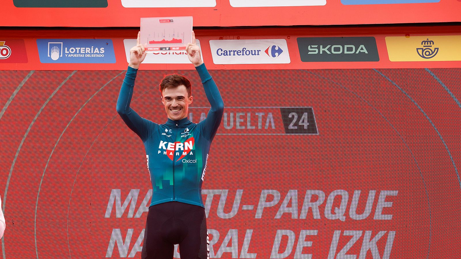 La Vuelta 2024 | Urko Berrade se emociona tras ganar en Maeztu | Ver