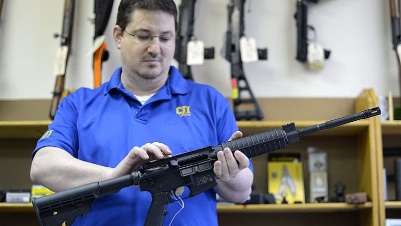 Continúa el debate sobre el control de armas en EE.UU. tras Newtown