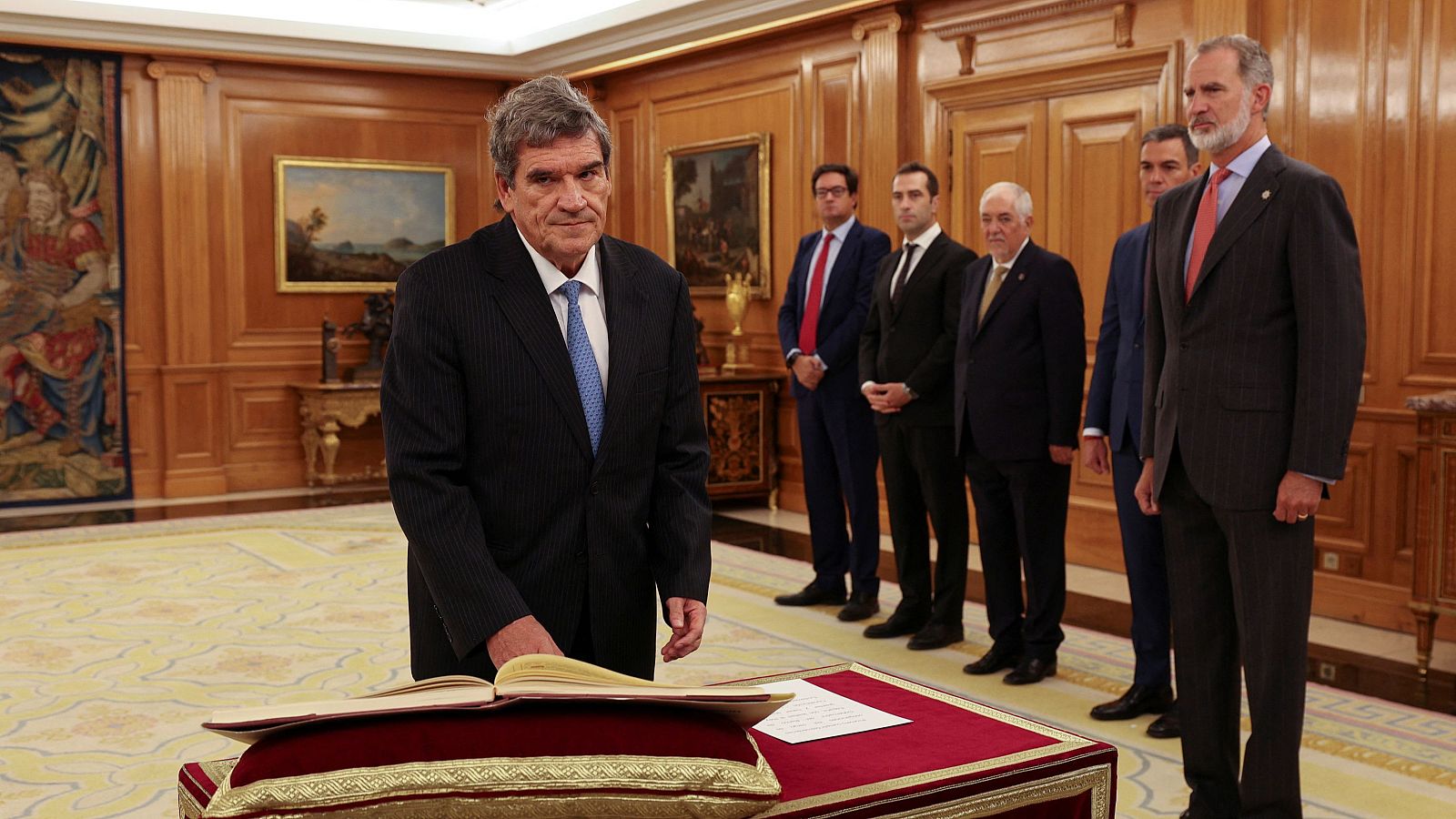 Escrivá promete el cargo de gobernador del Banco de España | Ver