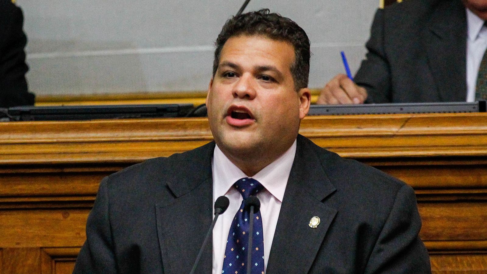 Casella, sobre la salida de González Urrutia: "Puede haber una primera sensación de orfandad" - Fin de semana 24h | Ver