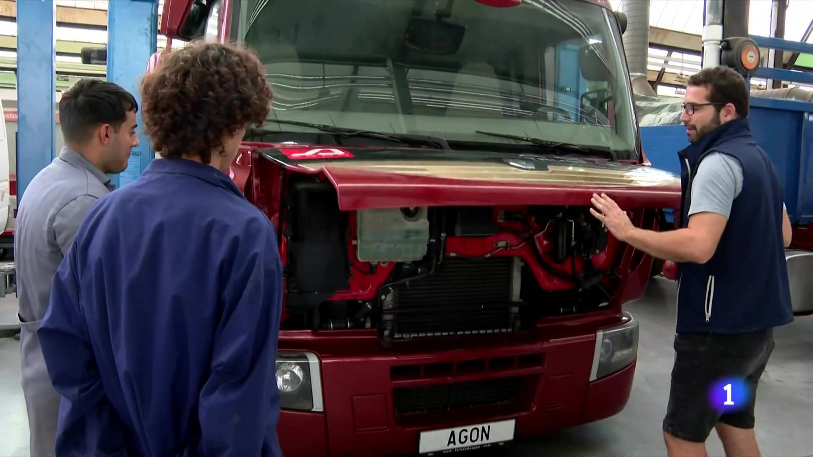 L'FP creix un 25% en 5 anys amb 161.000 alumnes - L'Informatiu | Veure