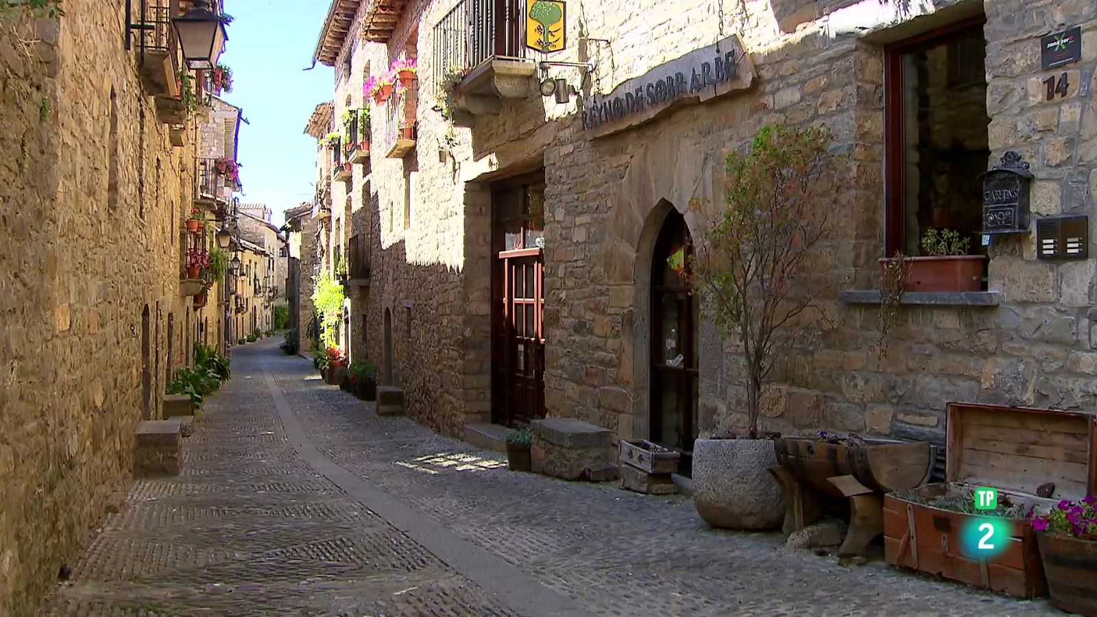 Aínsa, una villa medieval en el Pirineo Aragonés | Ver