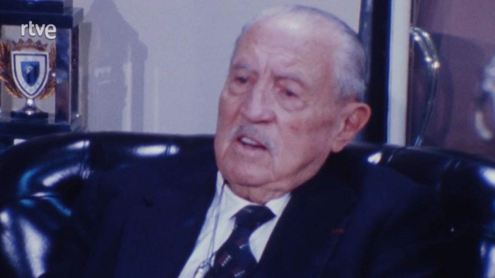 Sobre el terreno - Entrevista a Santiago Bernabéu - Sobre el terreno (1974-1981) | Ver