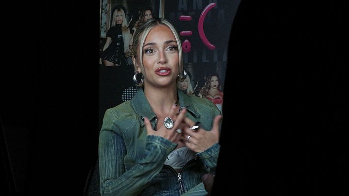 La tarde en 24h - Ana Mena publica su 'Carita triste': "La terapia de la música me ayuda un montón cuando estoy triste"