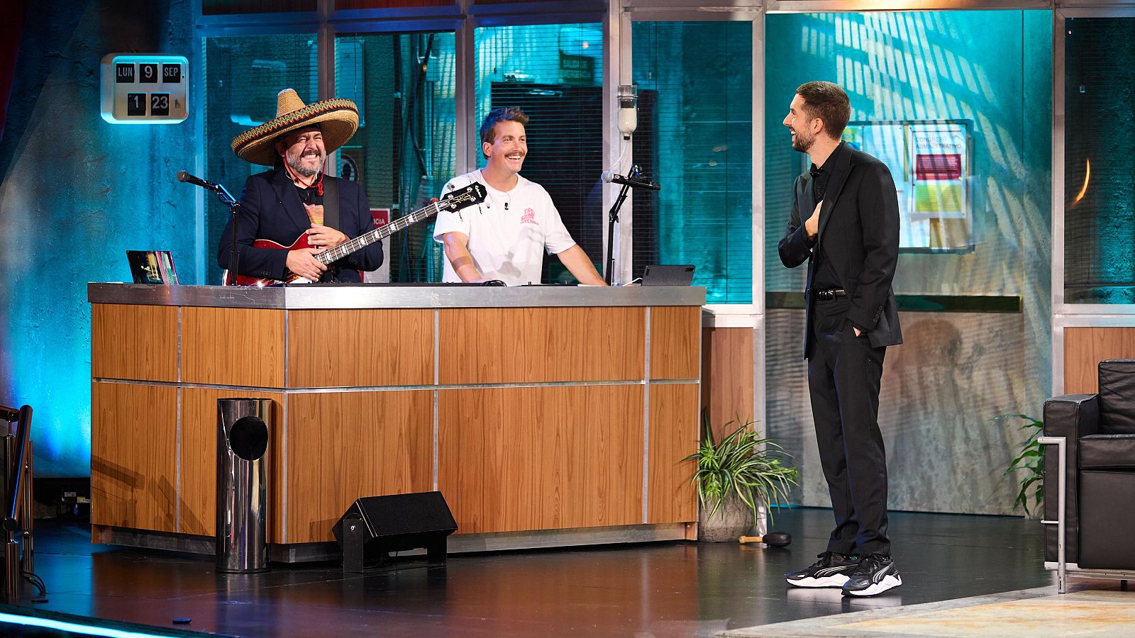 La Revuelta | Kenzy, de Megara, elegida como espectadora VIP | Ver