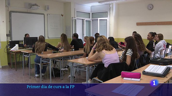 L'Informatiu - 31.000 alumnes de formació professional comencen un nou curs sense plaça