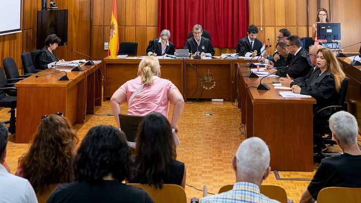 Telediario 1 - La Fiscalía Superior de Murcia valora penar con prisión a los responsables de una red de prostitución de menores