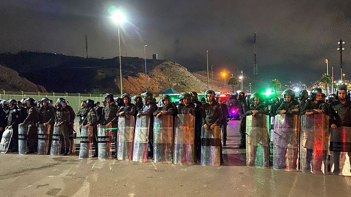 Telediario 2 - Nuevo intento de asalto a la valla fronteriza con Ceuta