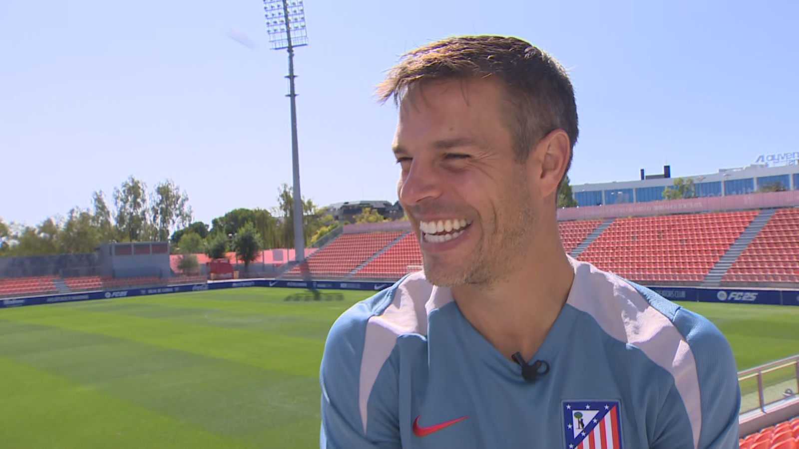 Azpilicueta: "La llegada de fichajes ha ilusionado a la gente" - Fútbol | Ver