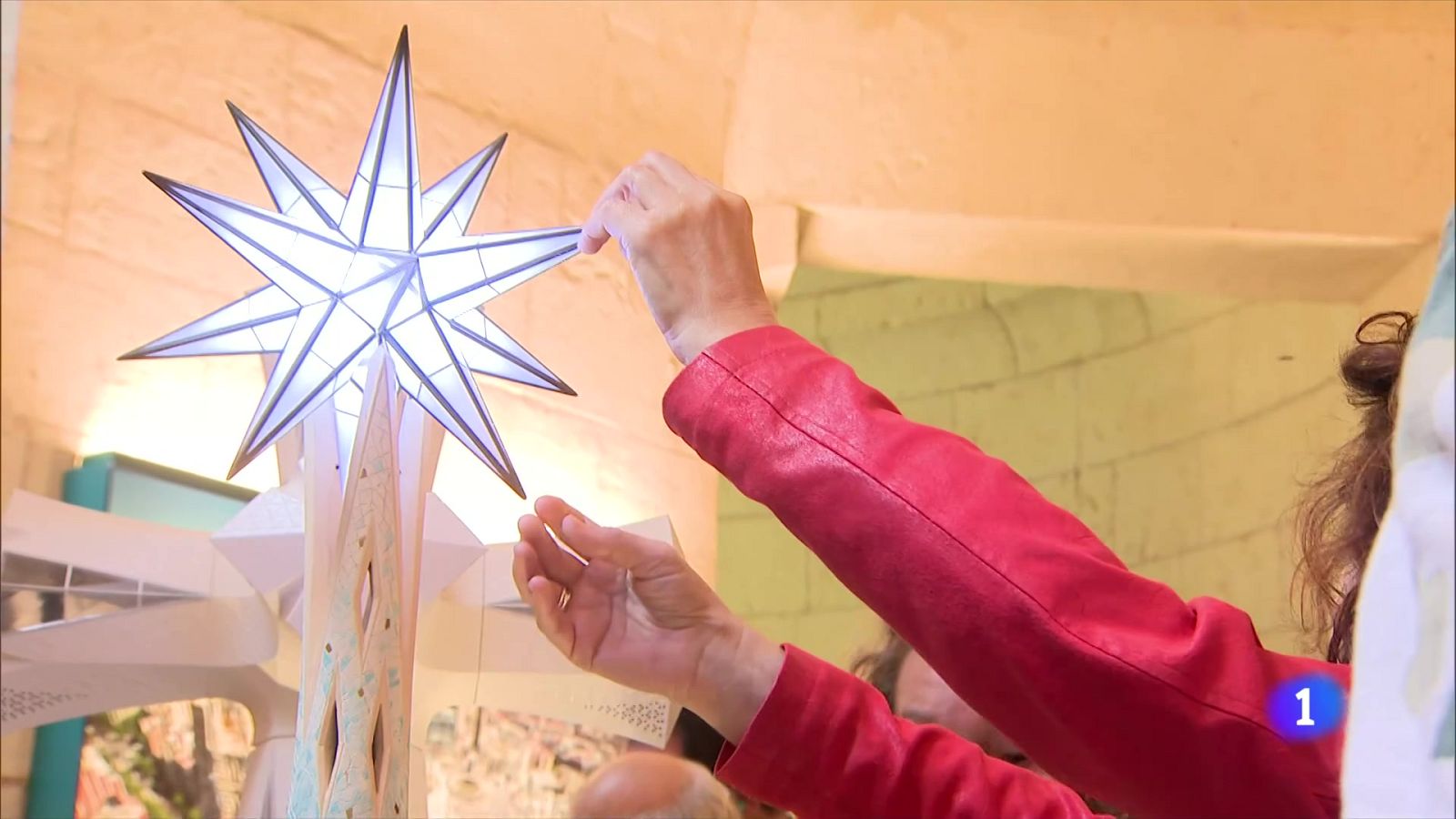 Una maqueta de la Sagrada Família per a persones cegues - L'Informatiu | Veure