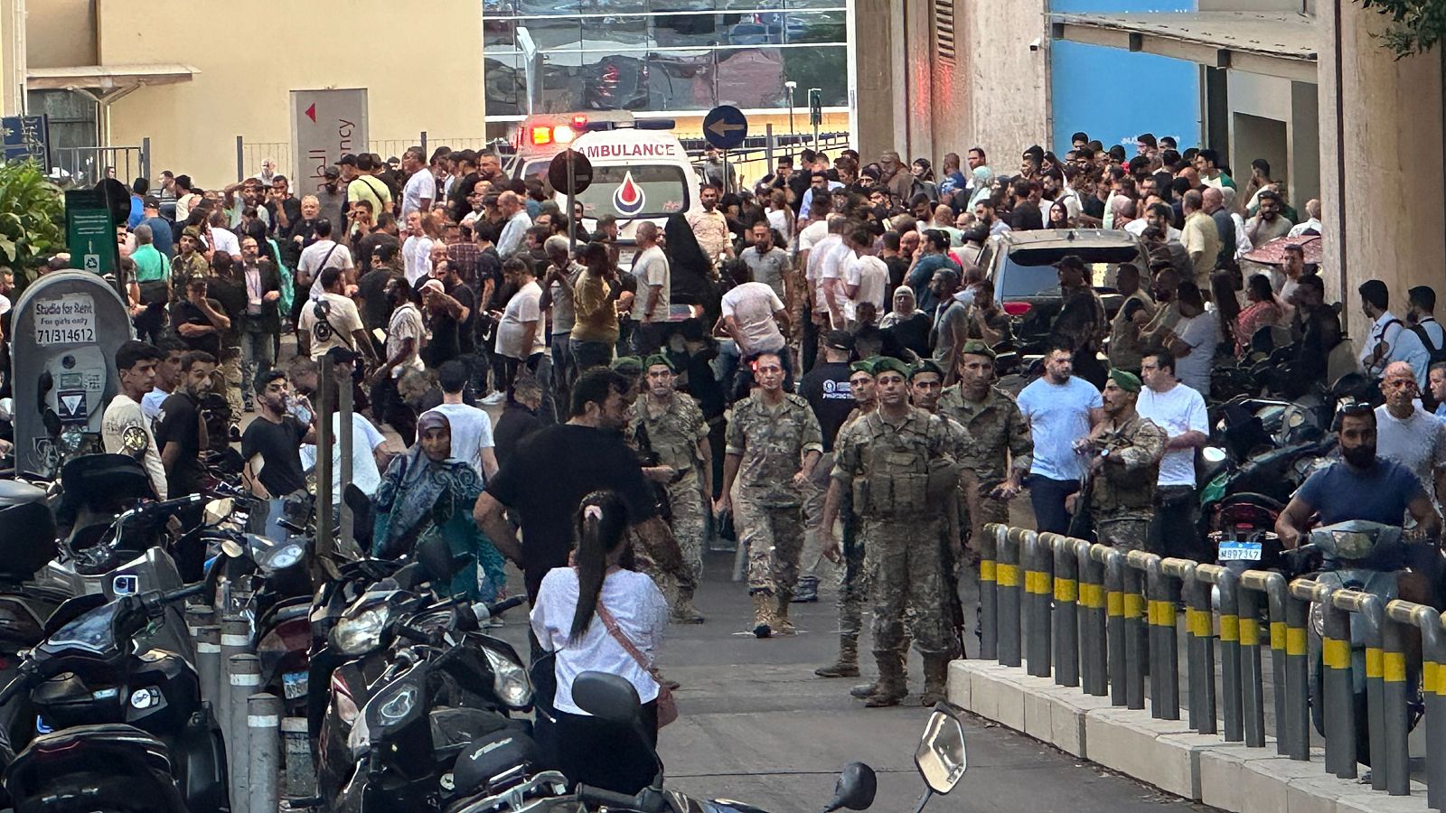 Explosión de dispositivos buscapersonas deja centenares de heridos en Líbano - La tarde en 24h | Ver
