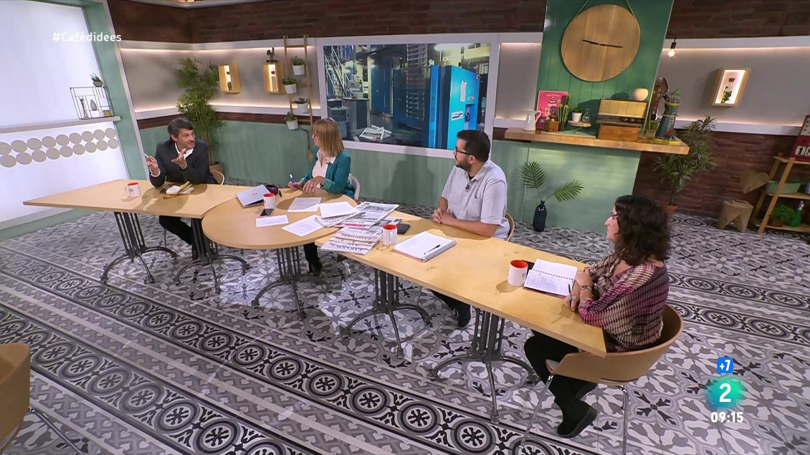 Què diu el pla de regeneració democràtica? - Cafè d'idees | Veure