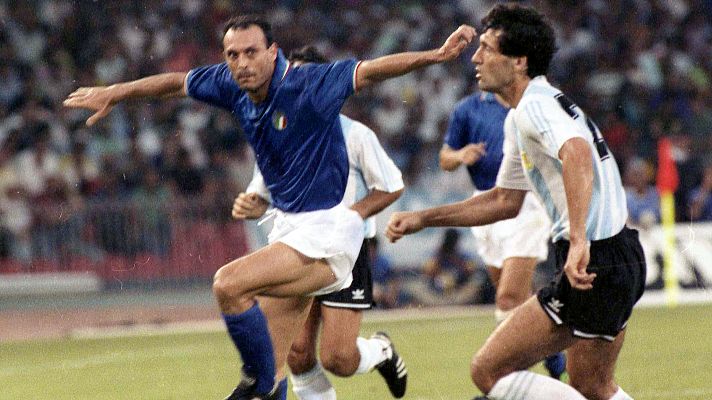 Fútbol - Así fueron los seis goles de 'Totó' Schillaci, el máximo goleador del Mundial de Italia '90