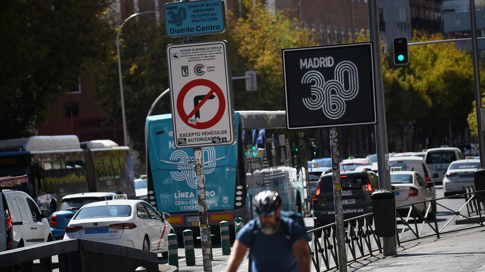La zona de bajas emisiones de Madrid sigue con su funcionamiento | Ver