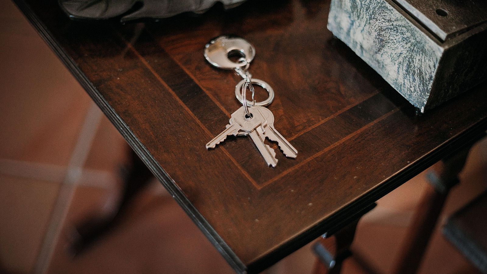 El auge del alquier temporal dificulta encontrar piso para todo el año - La hora de La 1 | Ver