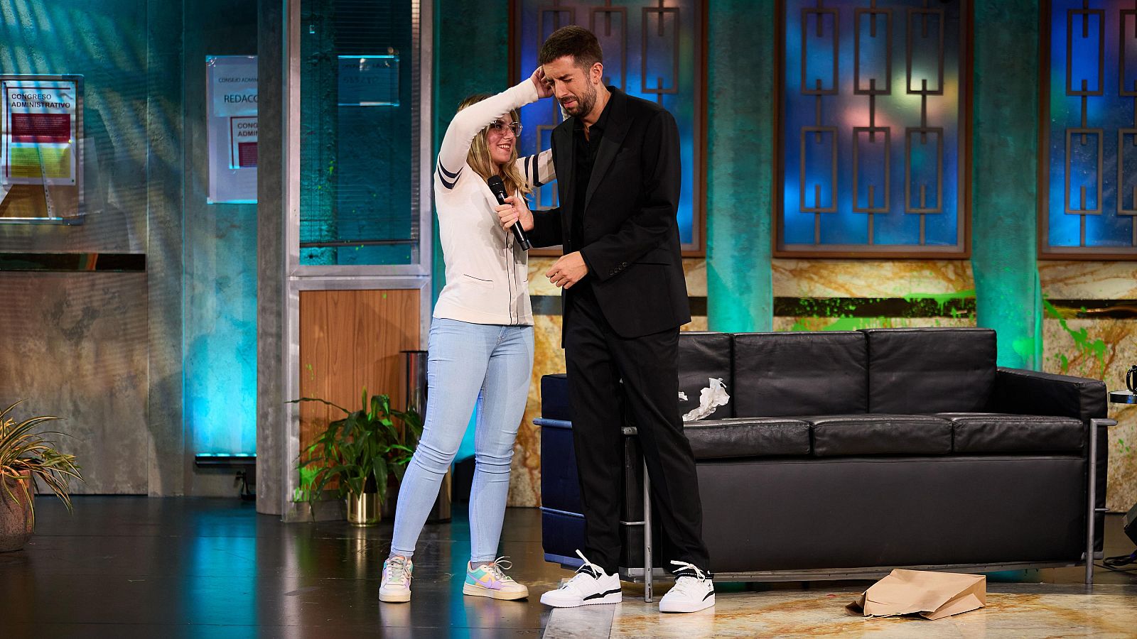 La Revuelta | ¿Qué temperatura corporal tiene Broncano? 19/9/2024 - La Revuelta | Ver