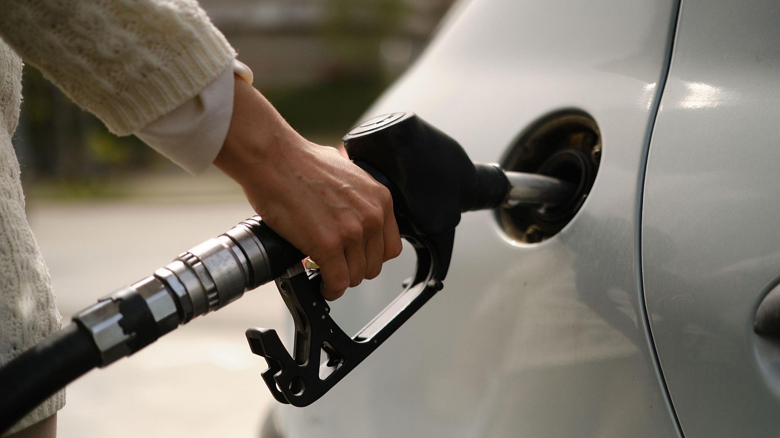 El consumo de gasolina, en máximos desde hace 17 años | Ver