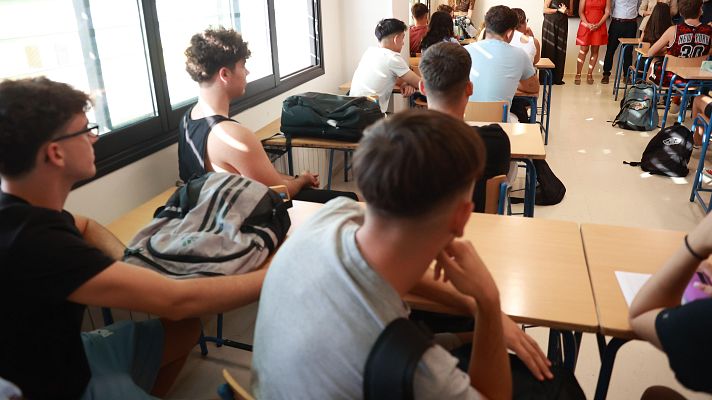 Telediario 1 - Conseguir una plaza en un curso de FP, un reto cada vez más complicado