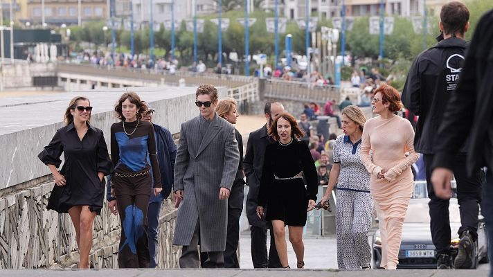 Telediario 1 - 'La virgen roja' llega al Festival de San Sebastián