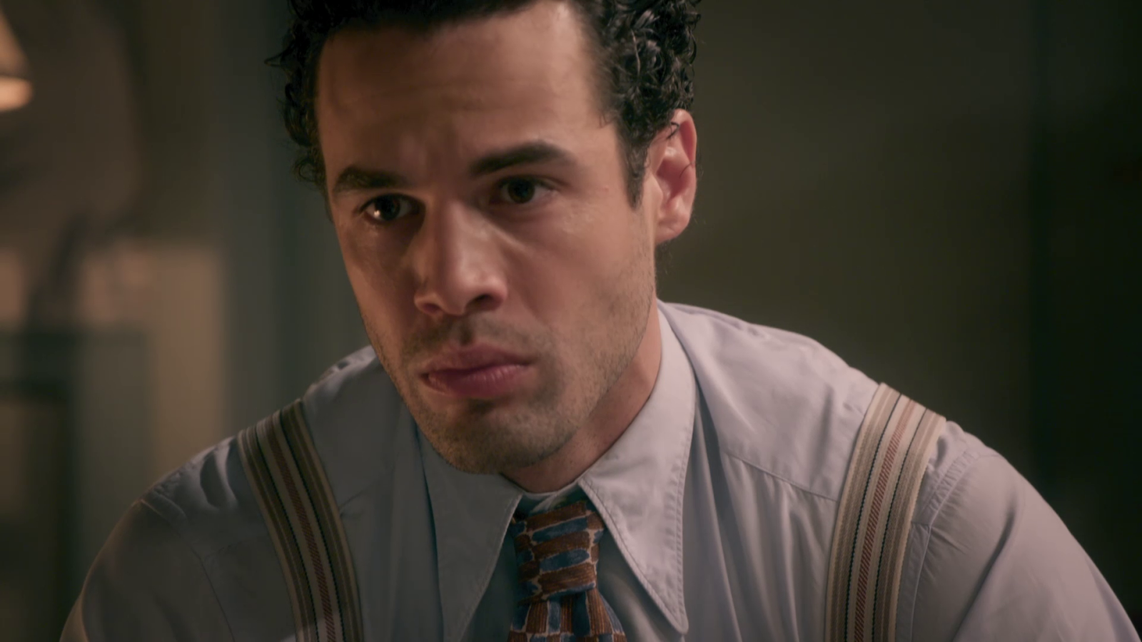 Rodrigo oculta un secreto a Paula - Salón de té La Moderna | Ver