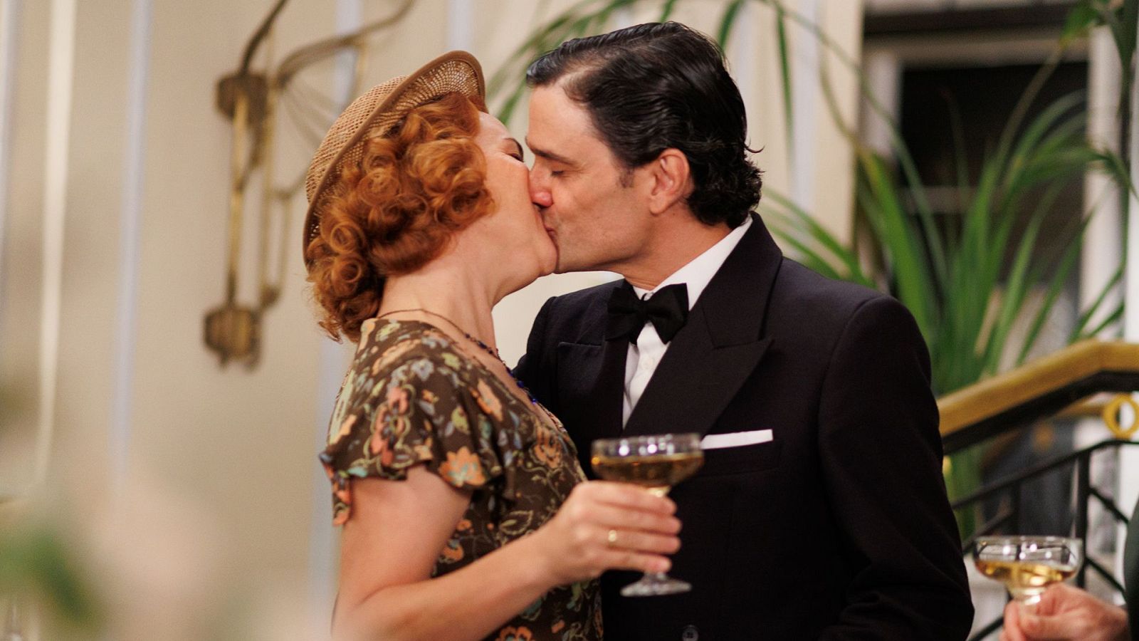 Salón de té La Moderna - T3 - Episodio 240 - Ver ahora