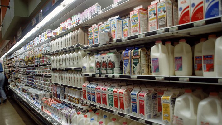 Telediario 2 - La Unión Europea lleva el conflicto por la investigación al sector lácteo europeo a la OMC