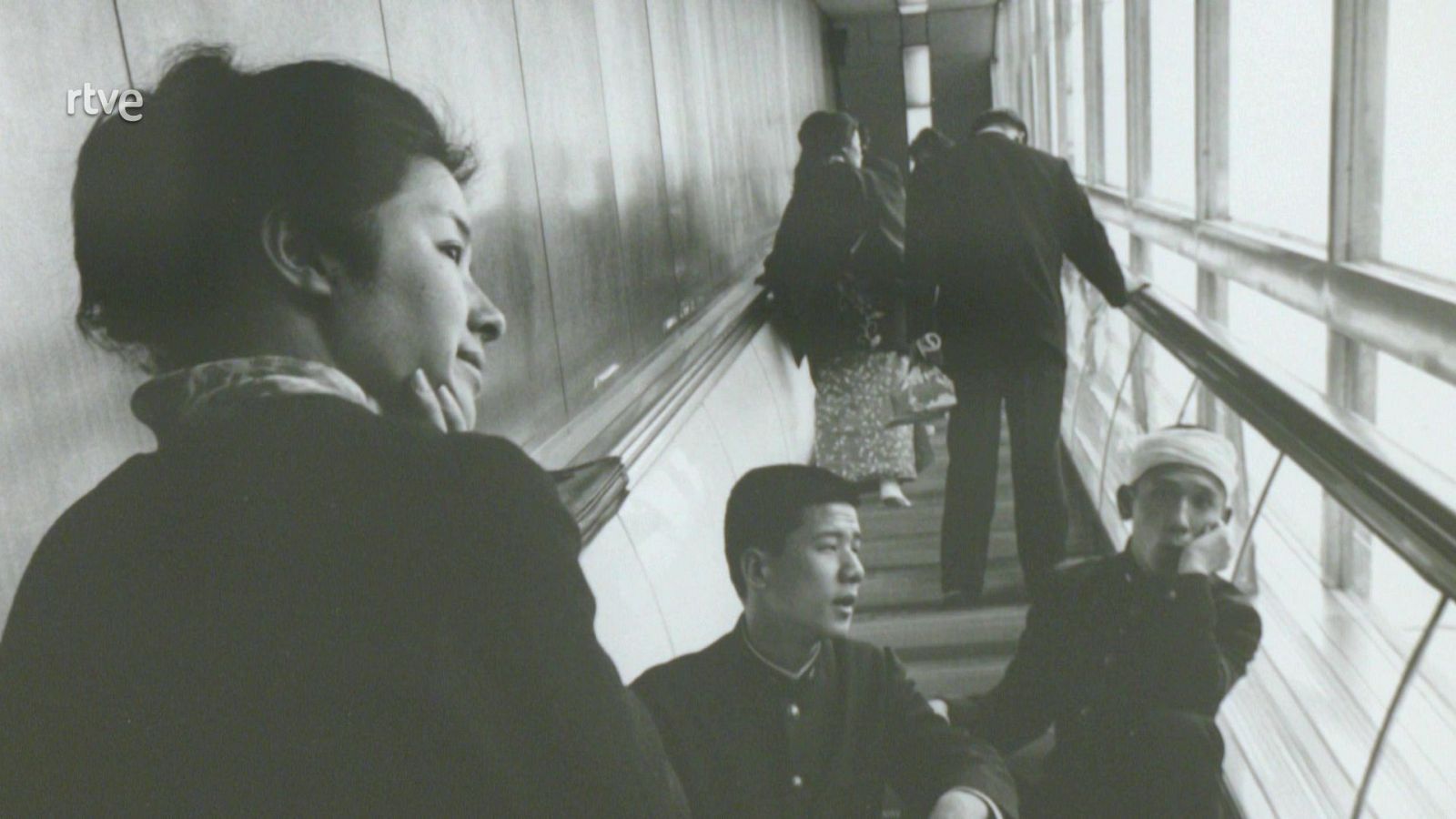 Fotografía japonesa contemporánea - Atención obras | Ver