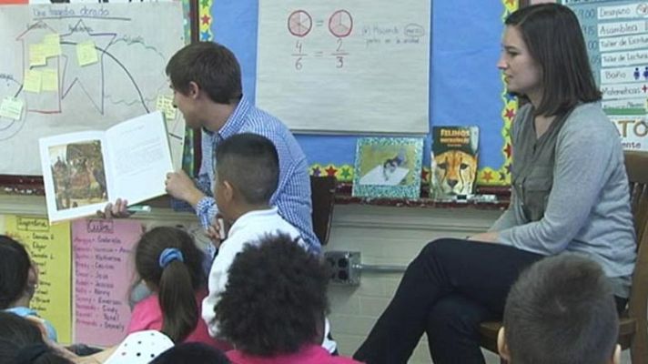 Telediario 1 - Plazas de profesor en EE.UU