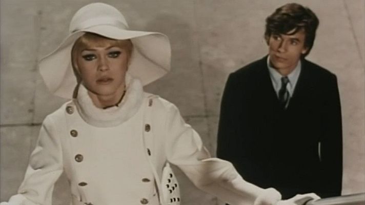 Cine de siempre - Carola de día, Carola de noche