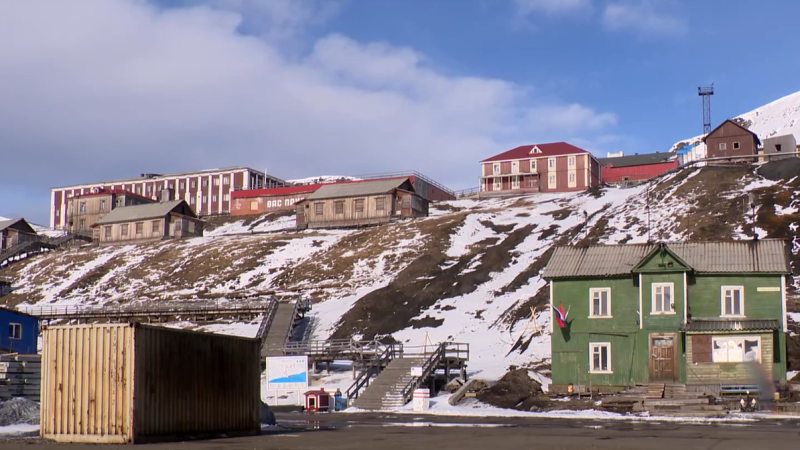 Barentsburg, el asentamiento ruso en el Círculo Polar Ártico | Ver