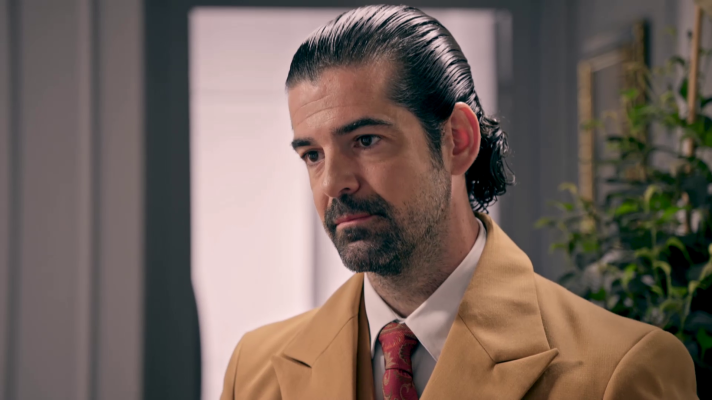 Salón de té La Moderna - César se disculpa ante Maruja