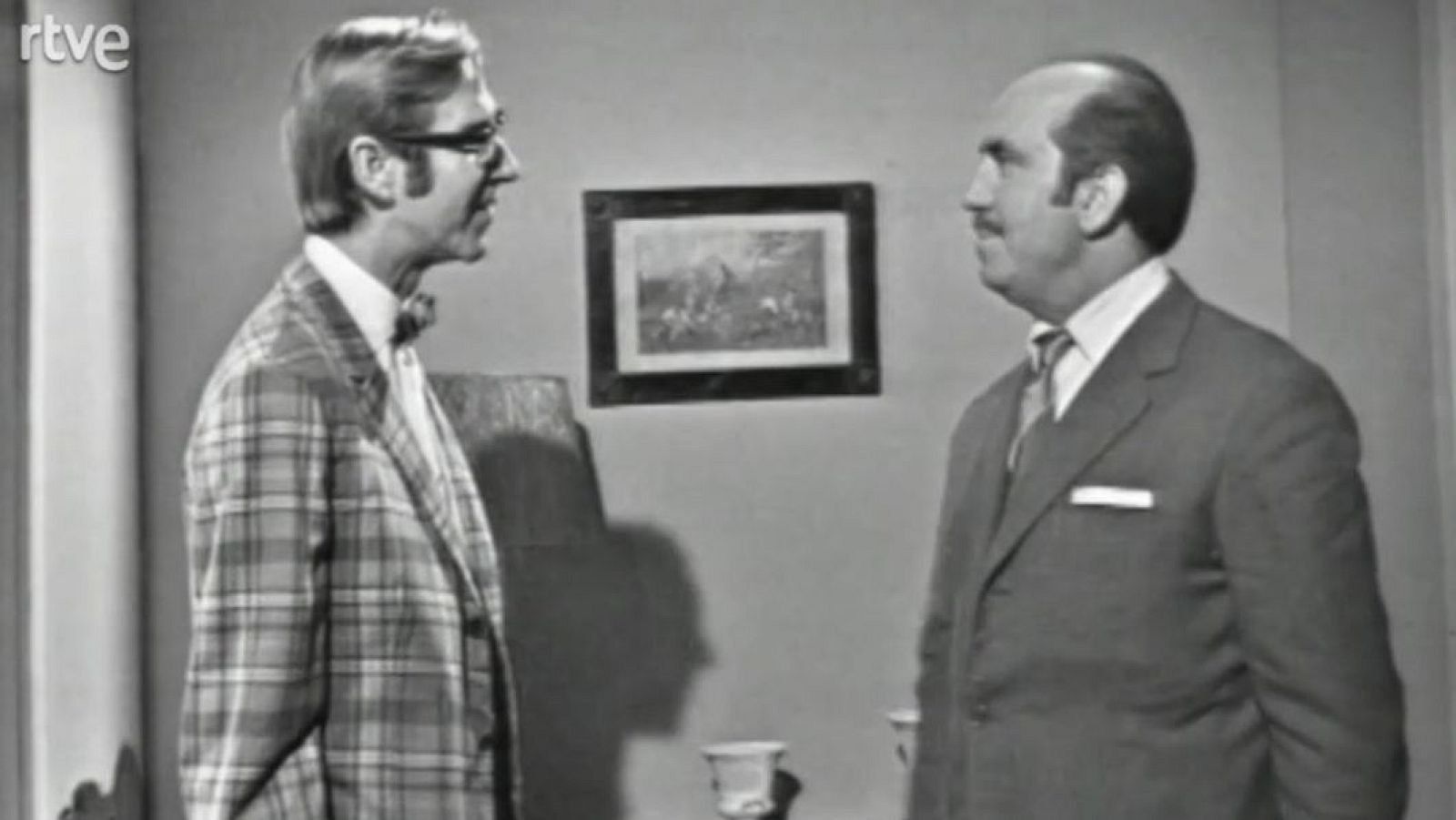 Fábulas - Los vecinos peligrosos | Ver