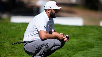 Jon Rahm aguanta el empuje de ngel Hidalgo pese a una jornada irregular