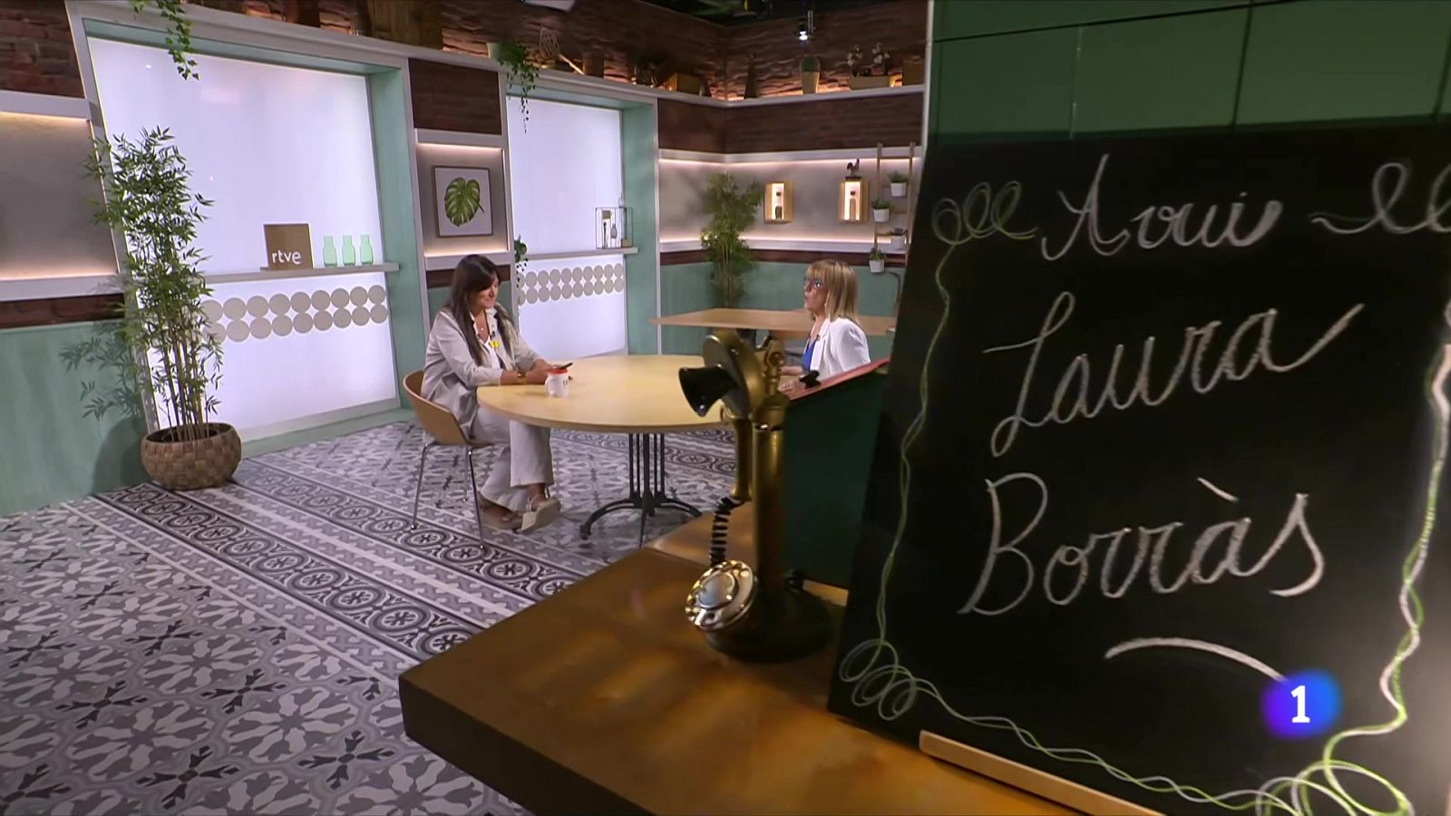 Els equilibris del PSOE amb Junts i ERC per tirar endavant els pressupostos - L'Informatiu | Ver