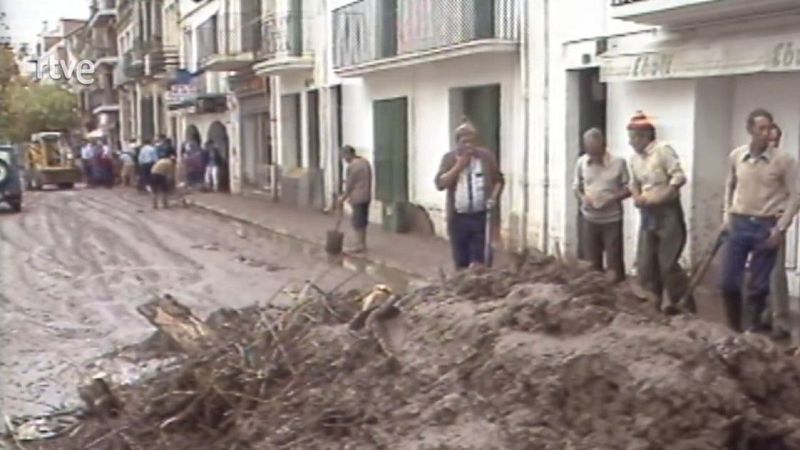 Efectes de les inundacions a Cadaqués - Arxiu TVE Catalunya | Veure
