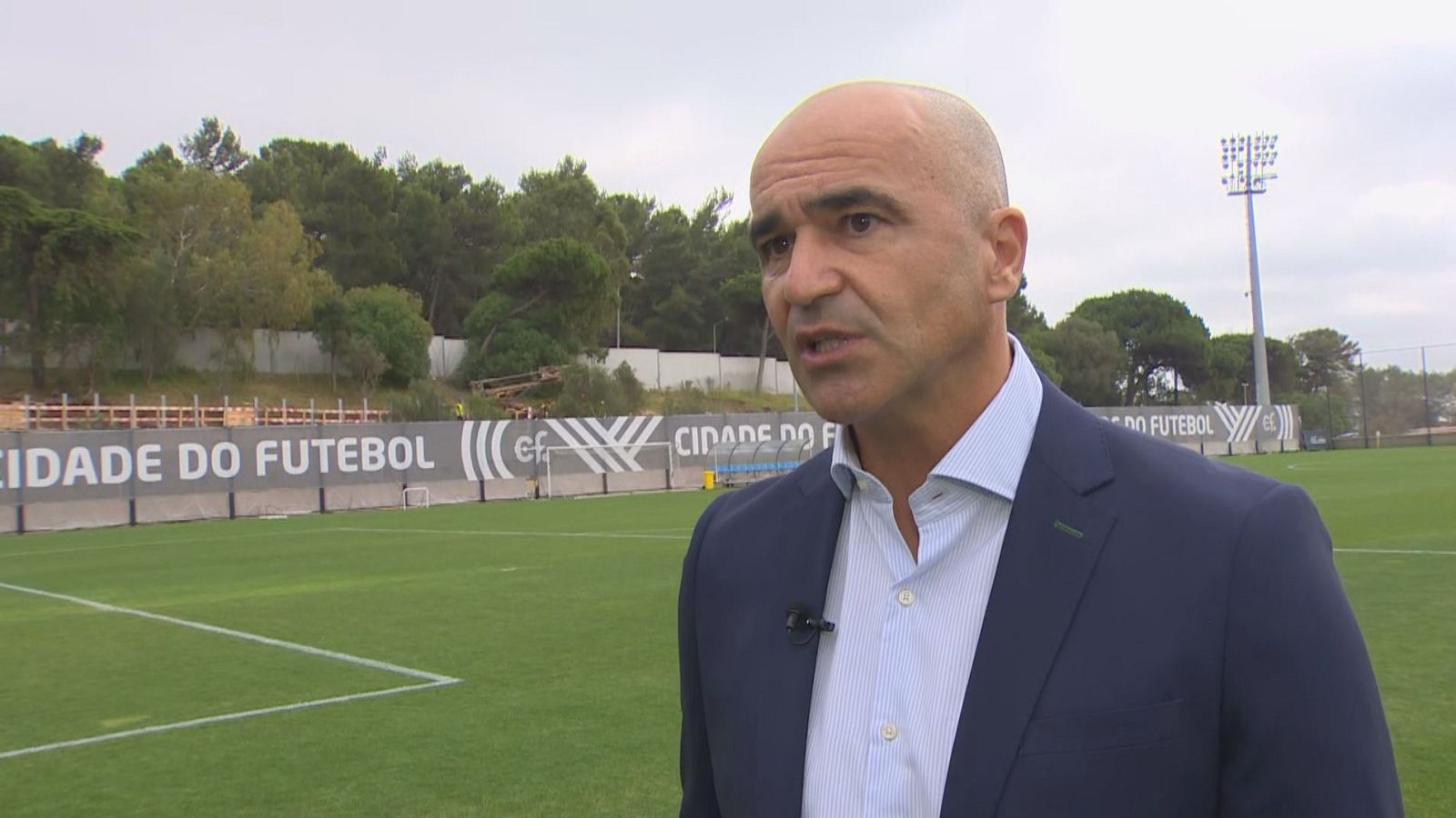 Roberto Martínez: "El fútbol nos tiene que ayudar a ser mejores" - Champions League | Ver