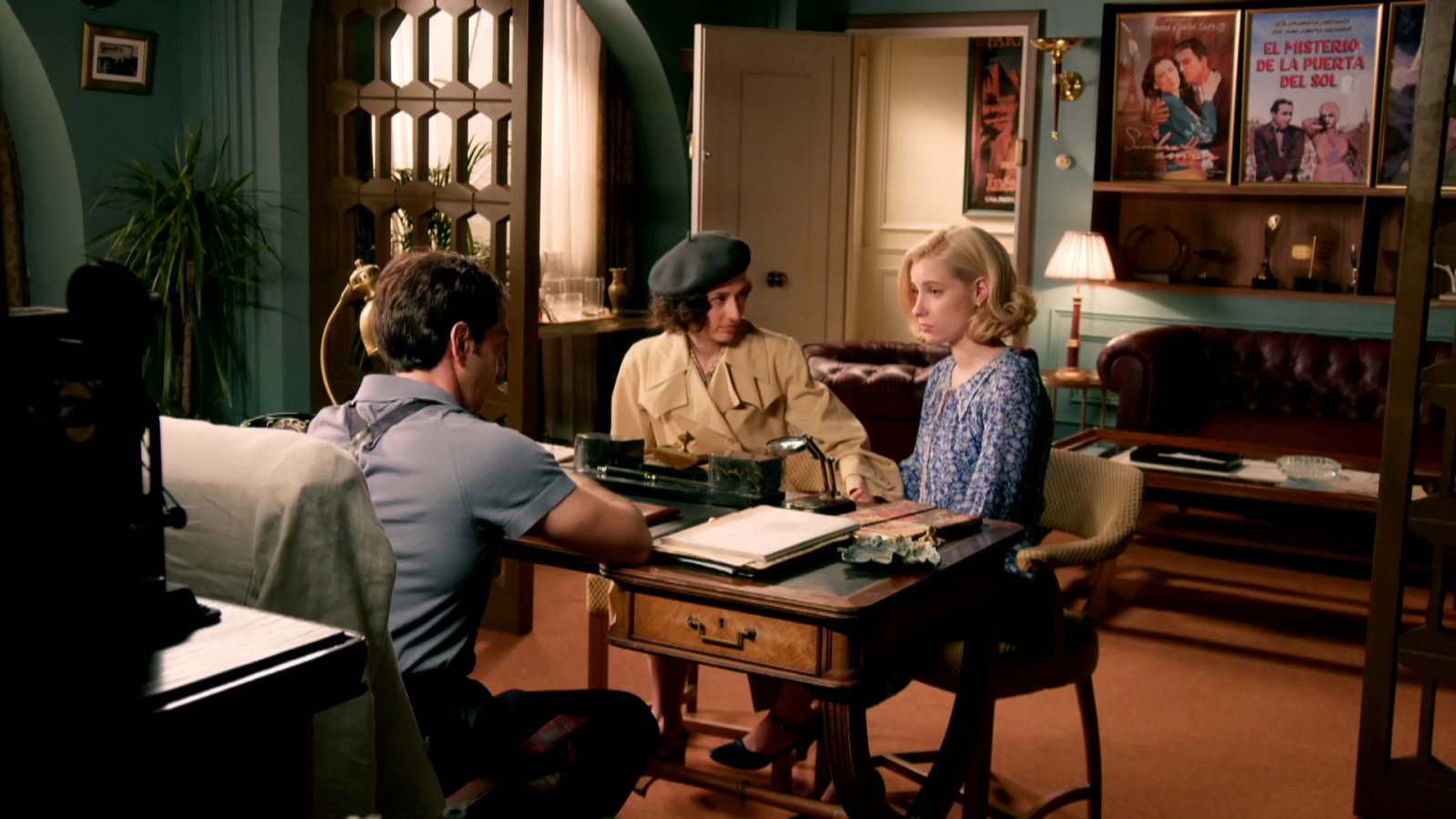 Laurita ayudará a buscar a la nueva actriz - Salón de té La Moderna | Ver